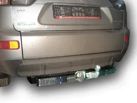 Фаркоп для Mitsubishi Outlander XL CW0 2007-2012 с нержавеющей пластиной